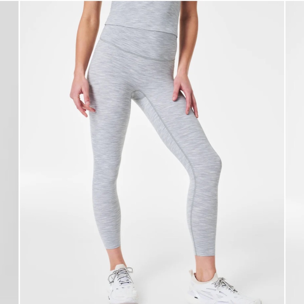 NWOT Spanx smooth Active 7/8 Leggings Heather Grey Spacedye size M